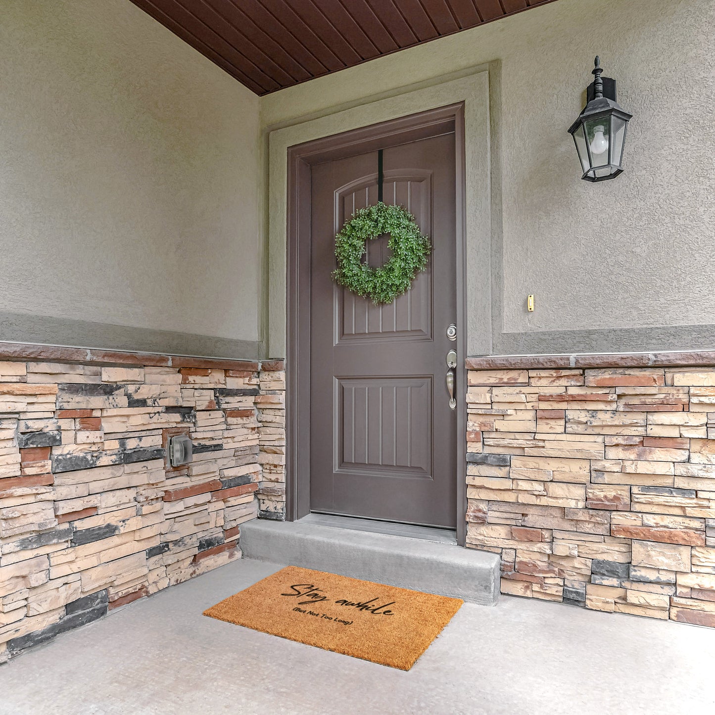 Stay awhile (But Not Too Long) Doormat